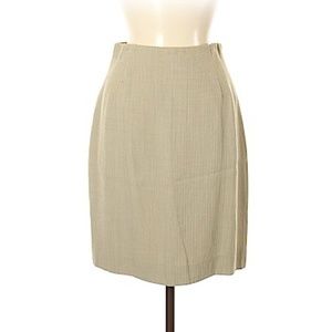 Henri Bendel tan chevron pattern skirt Size 8